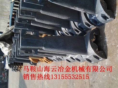 中聯(lián)重科1500、山東貝特?cái)嚢铏C(jī)底襯板、攪拌葉片生產(chǎn)廠商