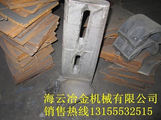 特價(jià)供應(yīng)三一重工2000好質(zhì)量側(cè)攪拌臂、2方過橋襯板、攪拌機(jī)配件